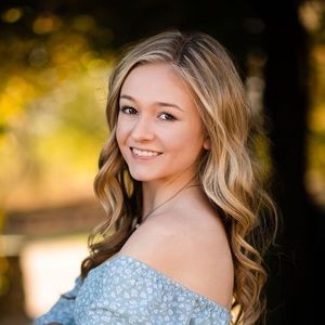 Meet your Posher, Alyssa